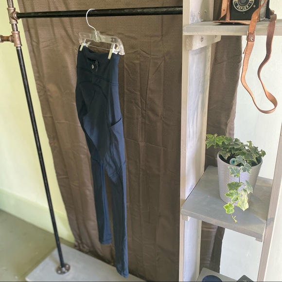 Lululemon Blue Running Leggings - Picture 7 of 8